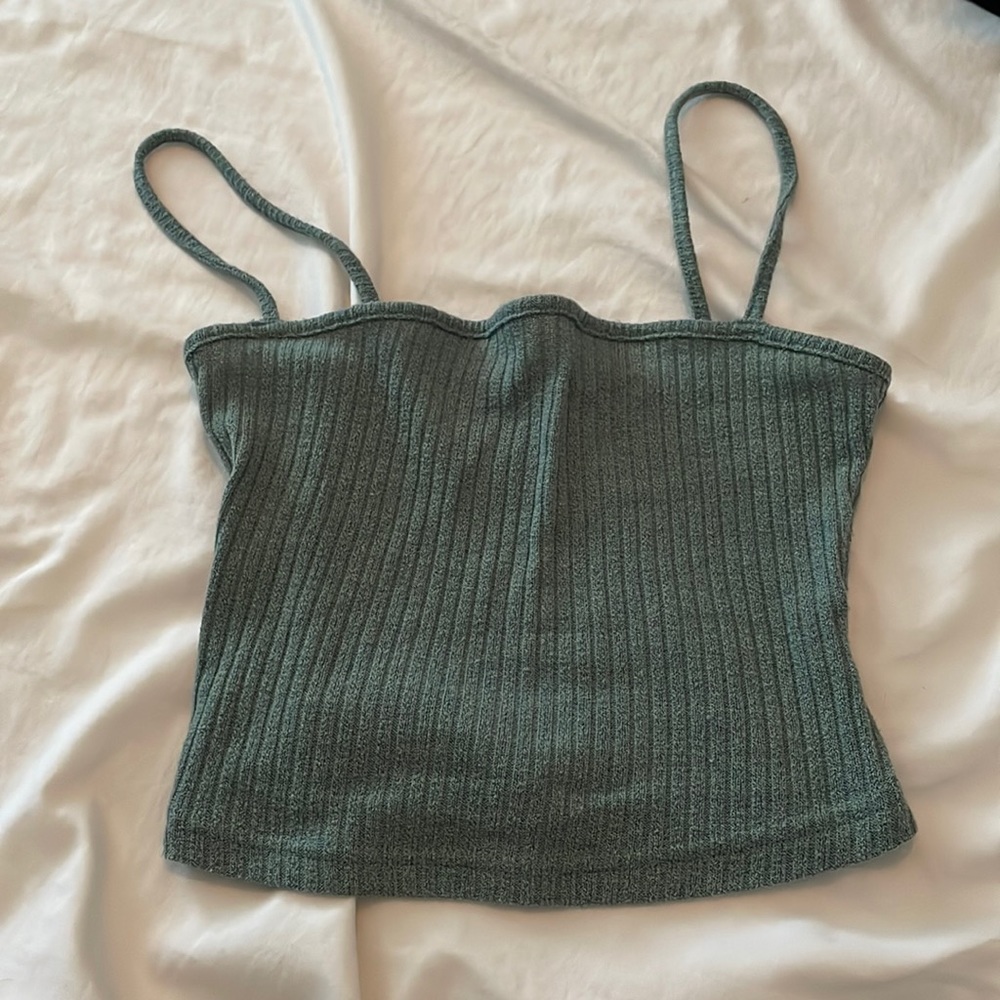 Green cropped tank top